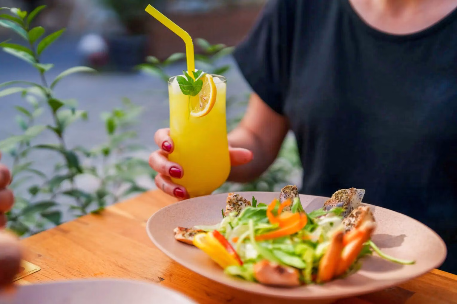 Yaz Menüsüne Geçiş Serinleten Tariflerle Sofranızı Şenlendirin! - enlezzetlisi (4)