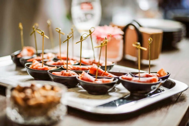 Yaza Hazırlanırken Doğal ve Hafif Atıştırmalıklarla Formda Kalmanın Yolları - enlezzetlisi (1)