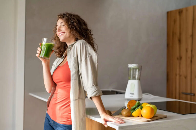 Yaz Öncesi Tazelik Bitki Bazlı Tariflerle Detoks Yapmanın Yolları - enlezzetlisi (1)