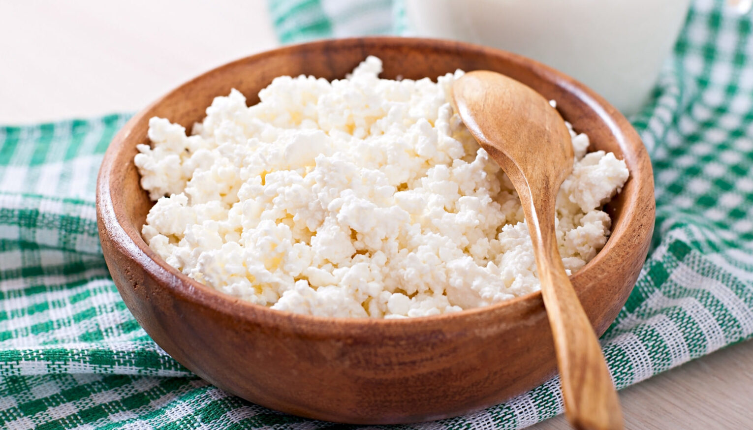 Ekşimik Yapımında Kullanılan Geleneksel Yöntemler ve Malzemeler