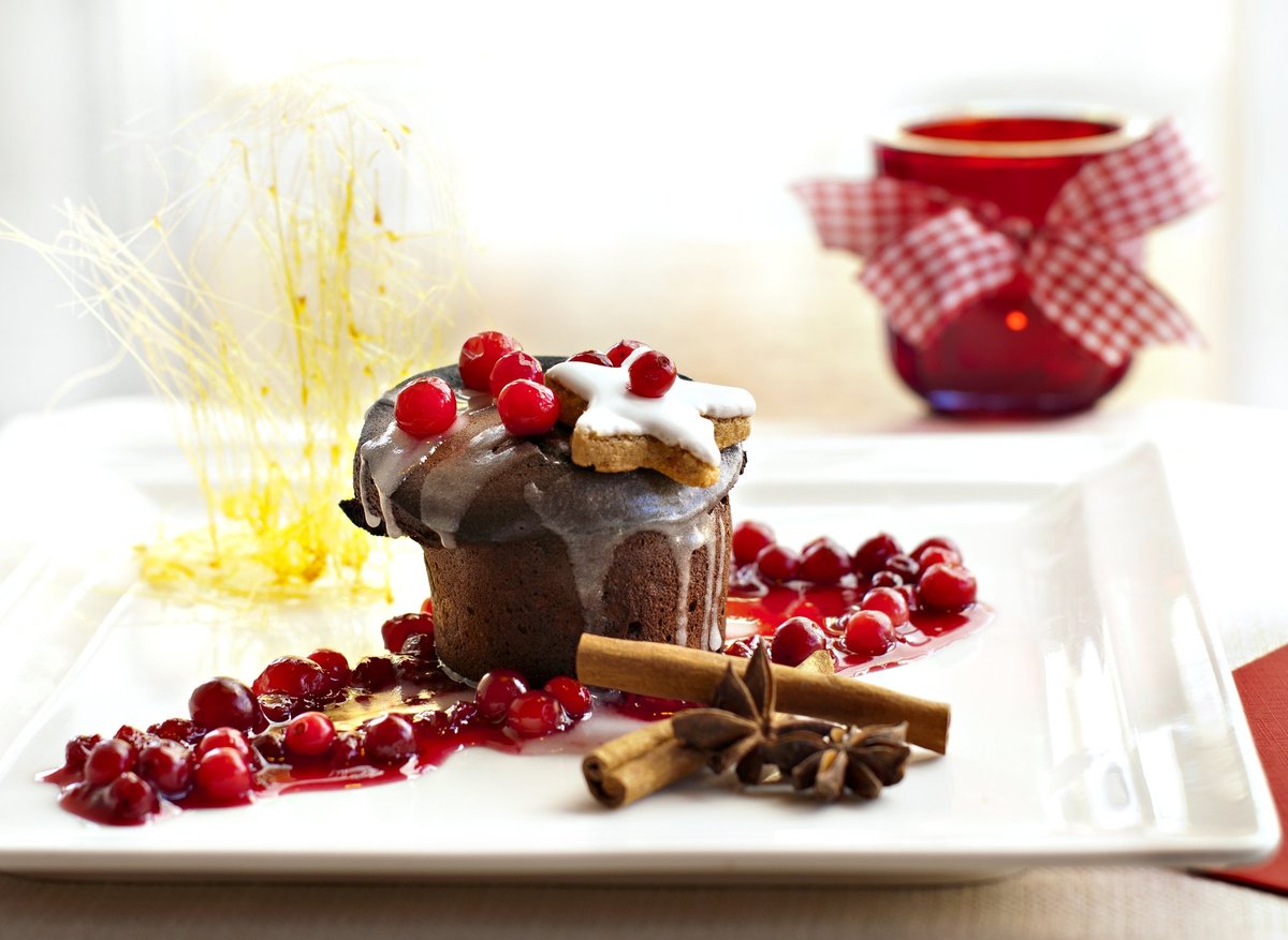 Fırından Yeni Çıkmış Altın Rengi Sufleler