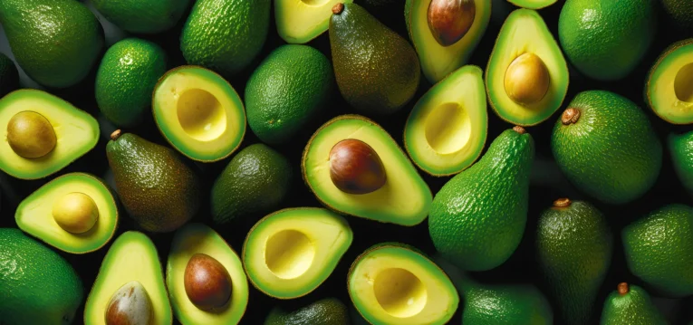 Avokado Zararlı mı? Kalp ve Kronik Hastalar Neden Tüketimde Dikkat Etmeli?