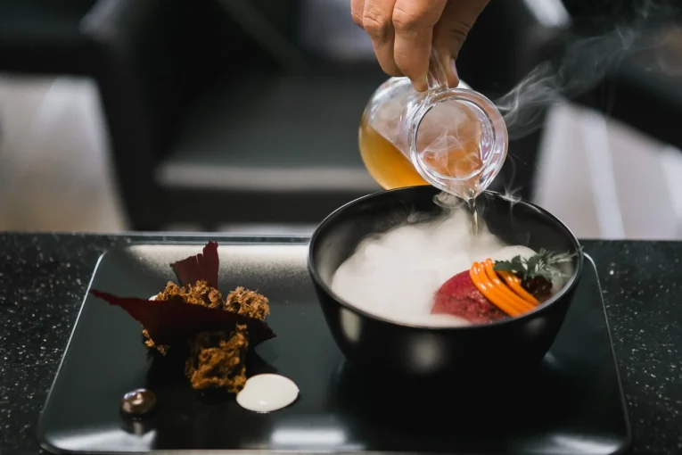 Moleküler Gastronomi Evinize Geliyor: Gıda Teknolojisi ile Mutfakta 5 Yıldızlı Deneyim
