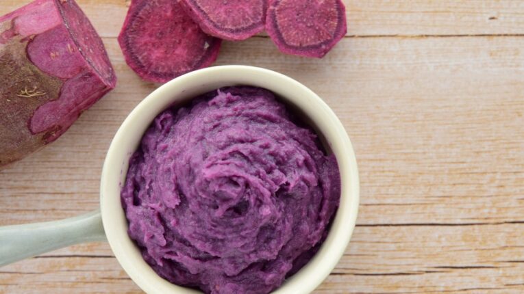 Matcha'ya Rakip — Mor Yam Ube'nin Besin Değerleri ve Mutfaktaki Yükselişi