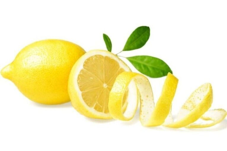 Mutfaktaki Kötü Kokuları Saniyeler İçinde Yok Eden Doğal Limon Kabuğu Temizlik Sırları